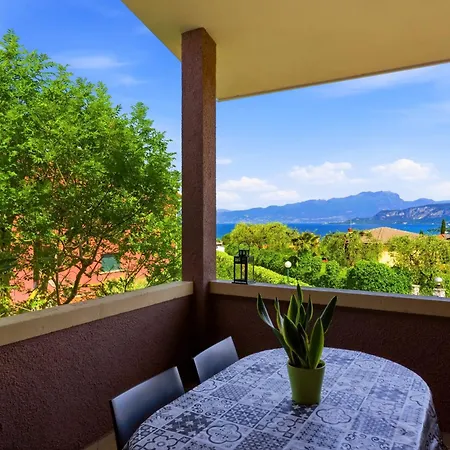 Blue View 3 - Regarda Travel Bardolino
